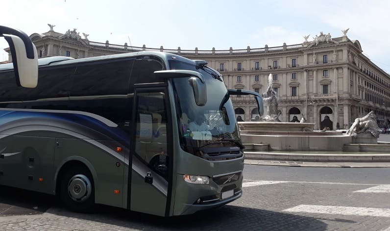 Área Metropolitana de Lisboa: Bus rental in Costa da Caparica in Costa da Caparica and Portugal